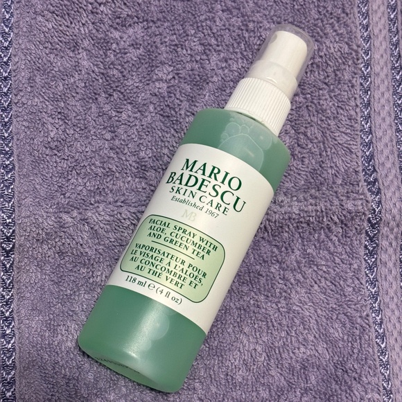 MARIO BADESCU FACIAL SPRAY WITH ALOE, CUCUMBER AND GREEN TEA - Picture 1 of 2